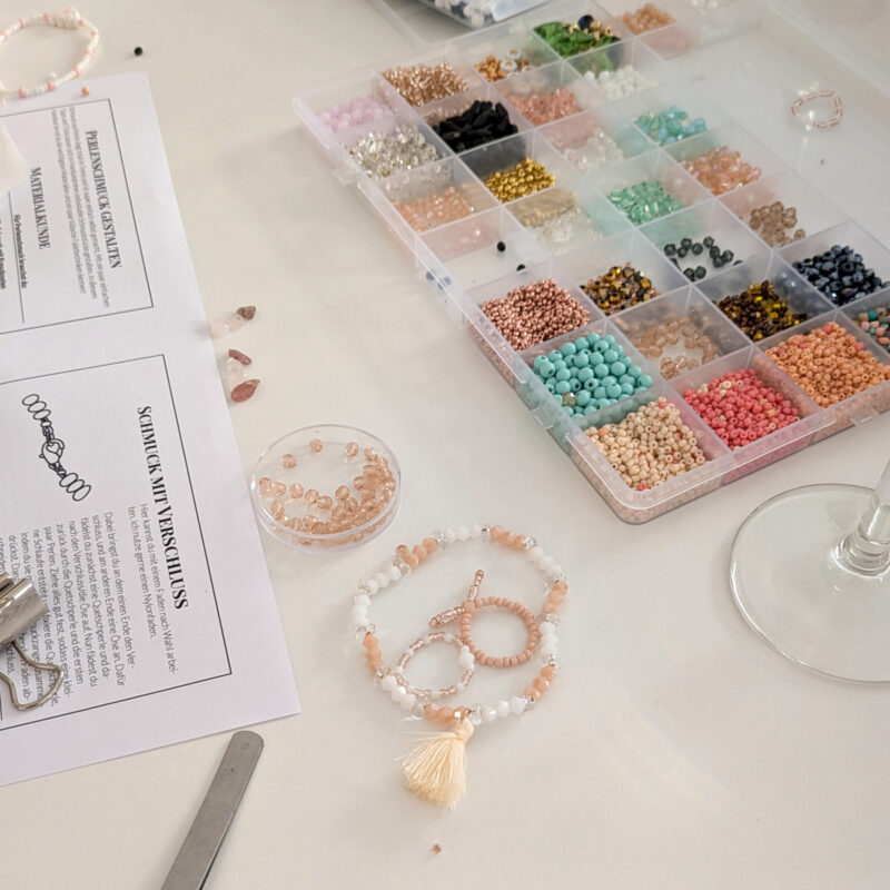Perlenschmuck-Workshop Wien | Ocker Studio
